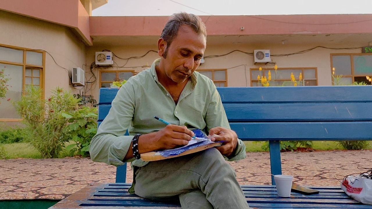 Local Artisan Carves for Posterity