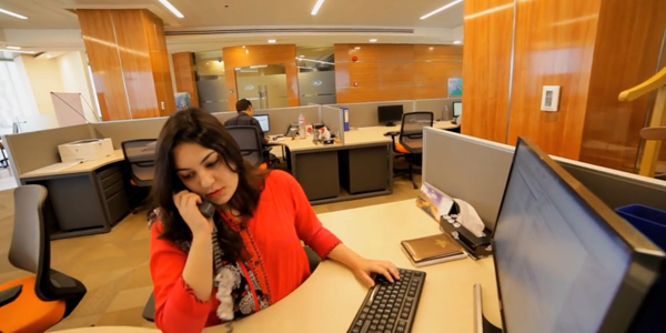 Banks Catch the Digital Wave